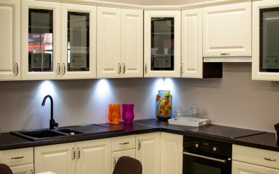 Cabinet Refacing vs. Cabinet Replacement in Melbourne, FL: Which Is Better for Your Kitchen Remodel?
